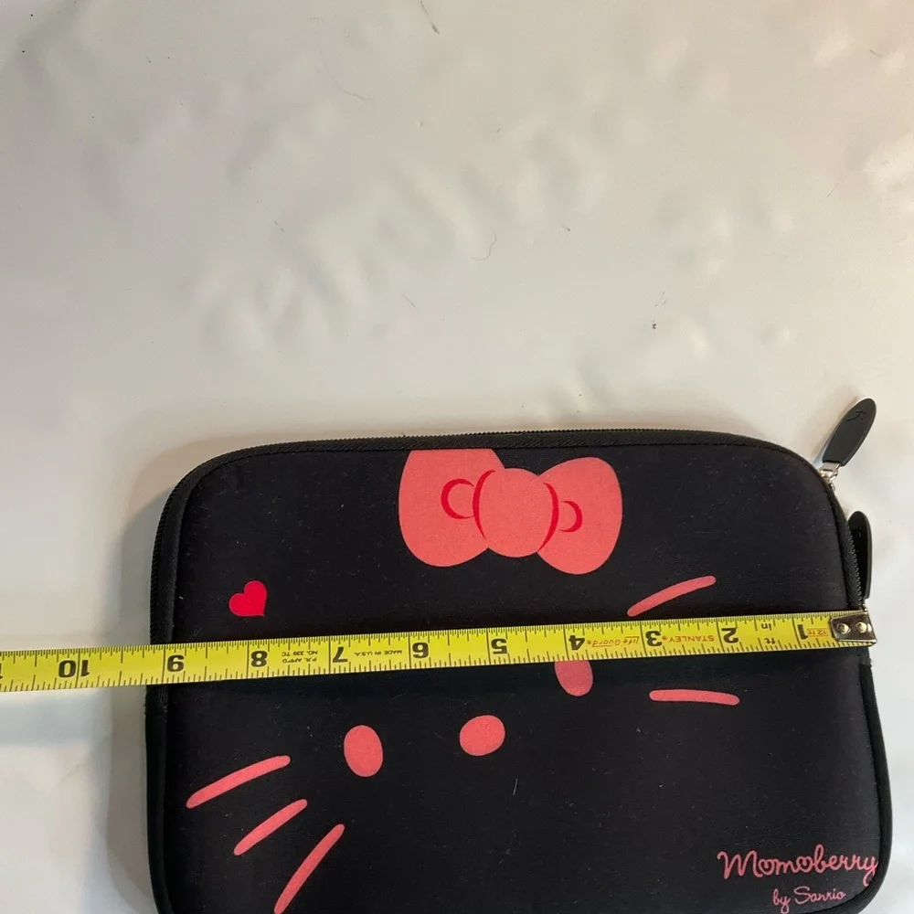 Hello kitty Sanrio mom berry logo black case